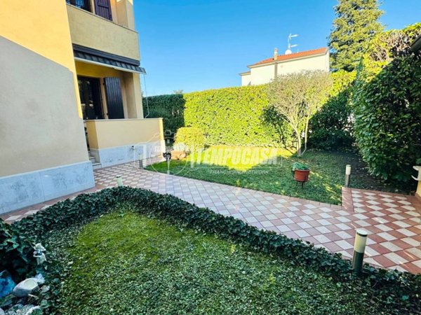 casa indipendente in vendita a Brescia in zona Chiusure