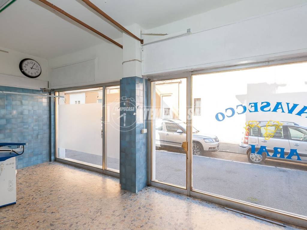 negozio in vendita a Brescia in zona Volta
