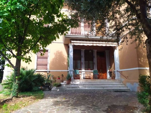 casa indipendente in vendita a Brescia in zona Borgo Trento