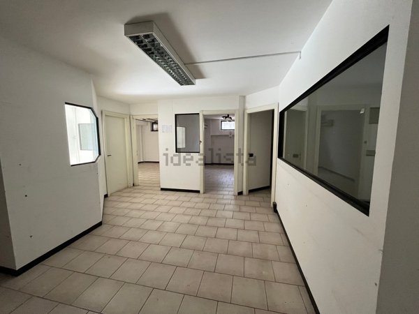 ufficio in vendita a Brescia in zona Volta