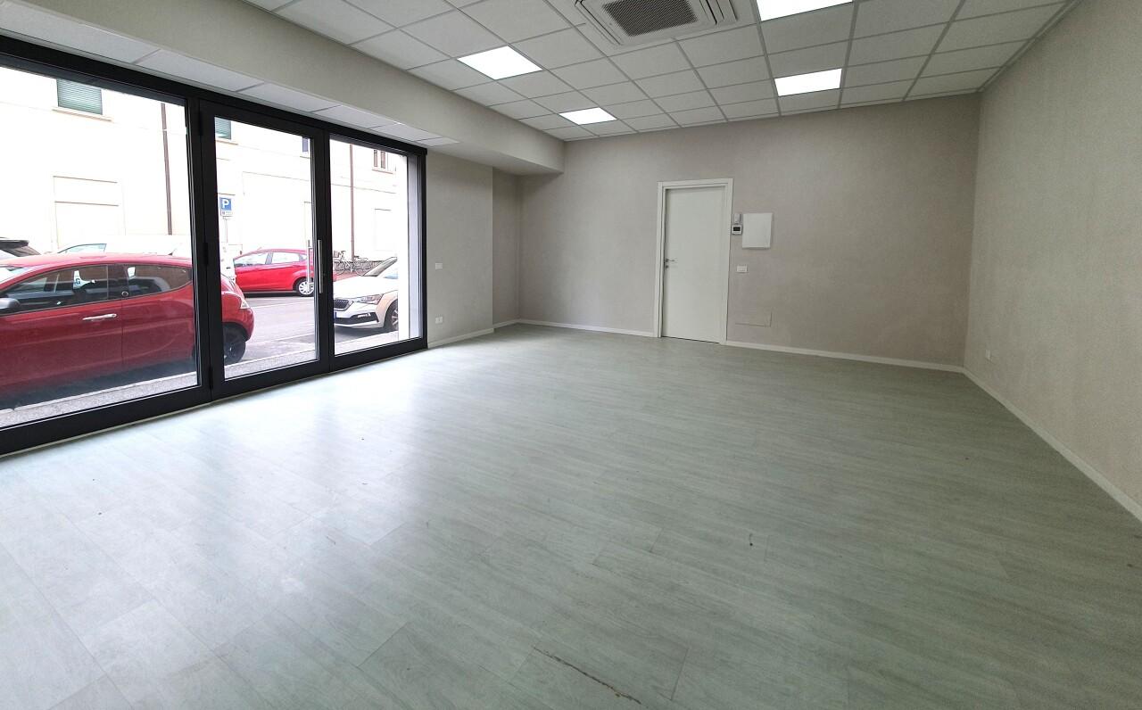 appartamento in vendita a Brescia in zona Lamarmora