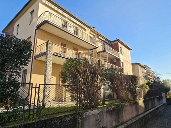 appartamento in vendita a Brescia in zona Villaggio Prealpino