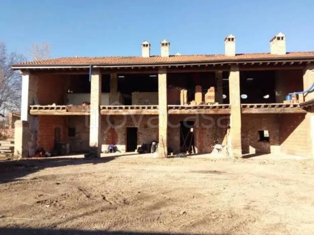 casale in vendita a Brescia in zona Quartiere Primo Maggio