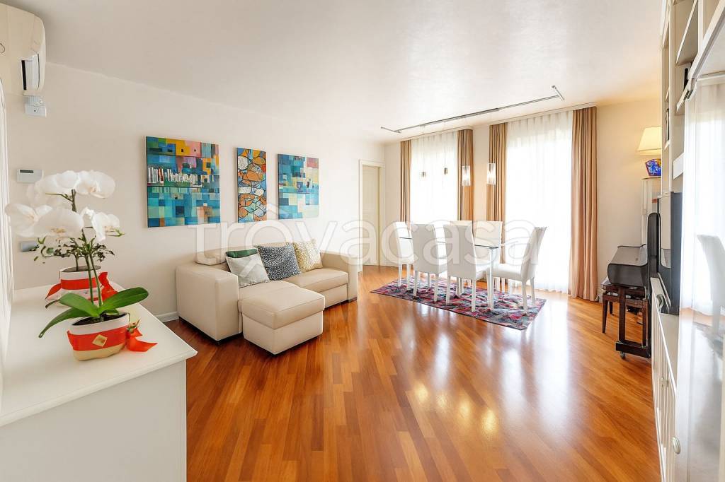 appartamento in vendita a Brescia in zona Borgo Trento