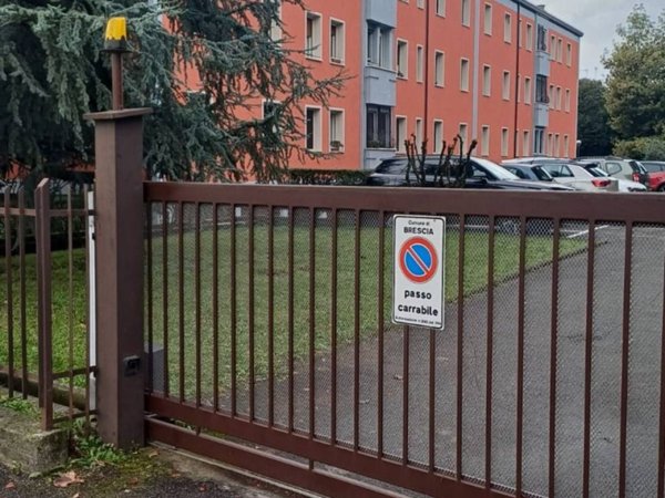 appartamento in vendita a Brescia in zona Crocifissa di Rosa
