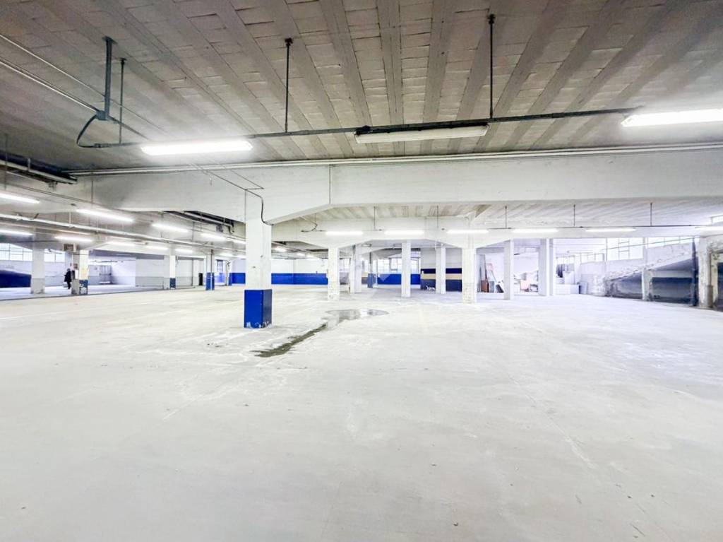 locale commerciale in vendita a Brescia in zona San Polo