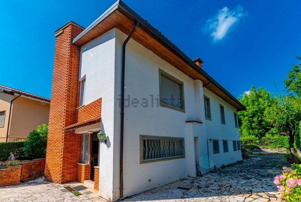 casa indipendente in vendita a Brescia in zona Mompiano