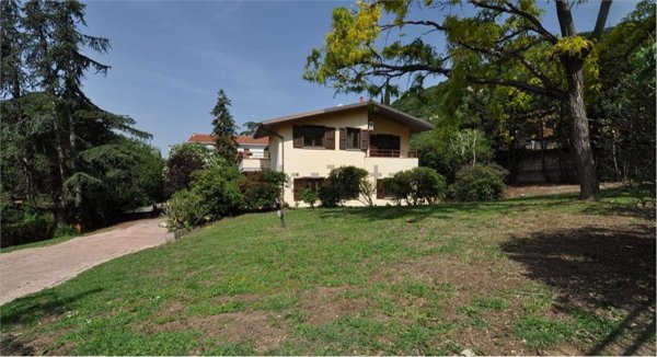 casa indipendente in vendita a Brescia