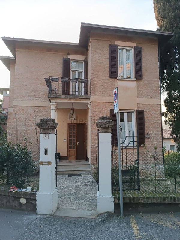 casa indipendente in vendita a Brescia in zona Centro Storico