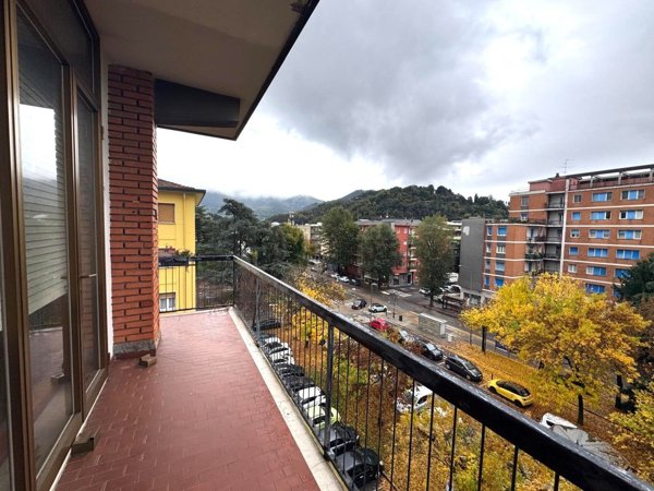 appartamento in vendita a Brescia in zona Mompiano