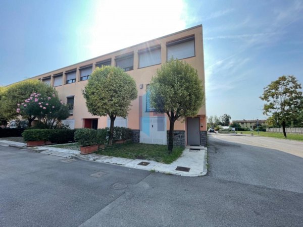 casa indipendente in vendita a Brescia in zona San Polo