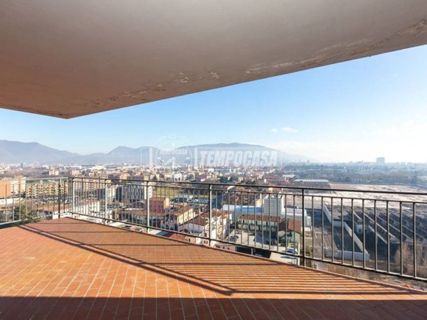 appartamento in vendita a Brescia in zona Quartiere Primo Maggio