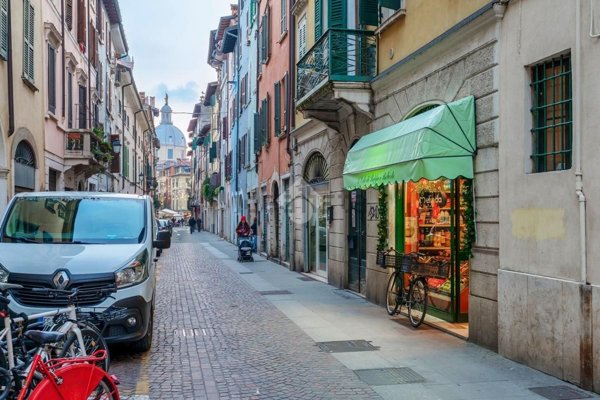 appartamento in vendita a Brescia in zona Carmine