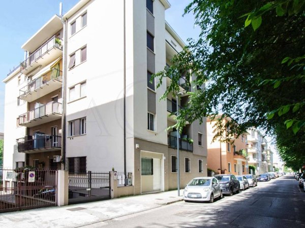 appartamento in vendita a Brescia in zona Villaggio Prealpino