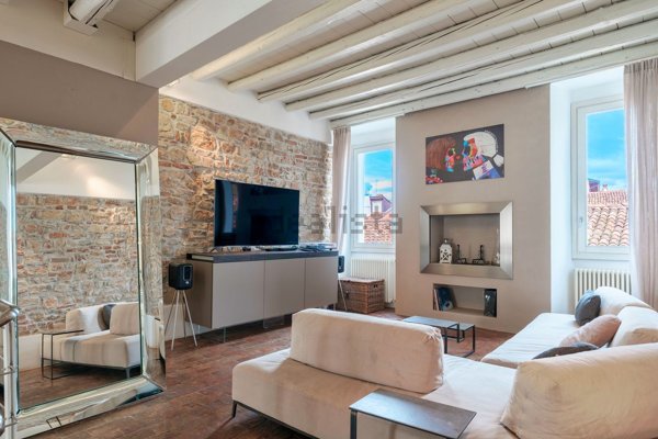 appartamento in vendita a Brescia in zona Centro Storico