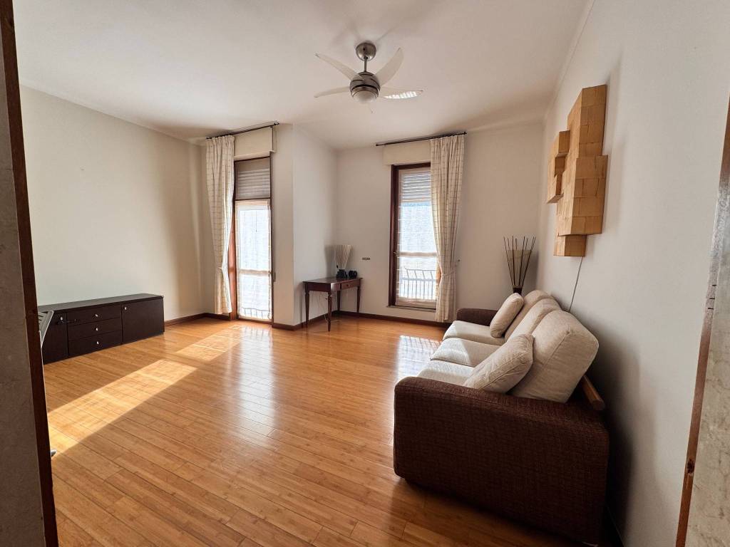 appartamento in vendita a Brescia in zona Volta