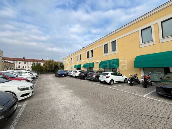 appartamento in vendita a Brescia in zona San Bartolomeo