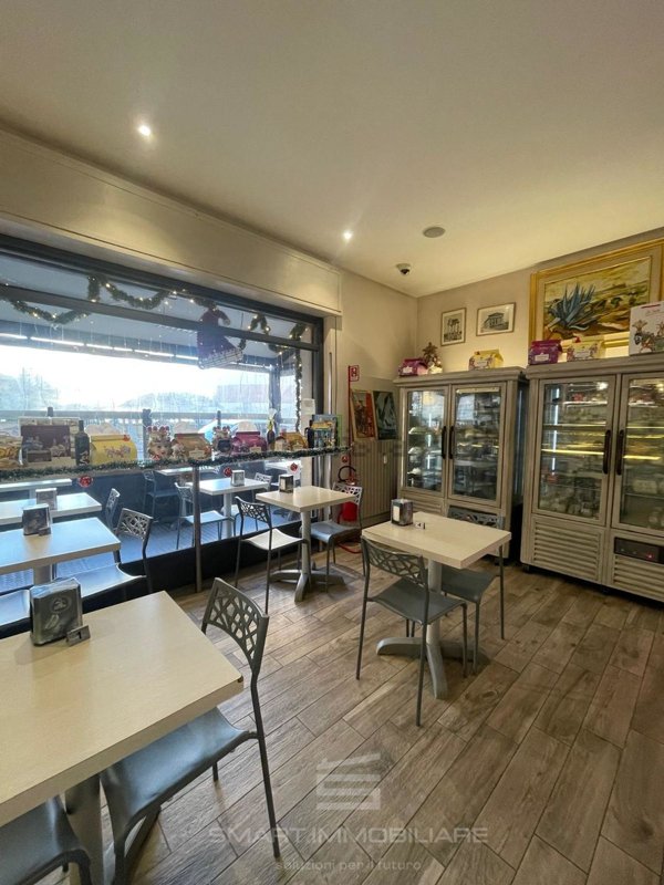 negozio in vendita a Brescia in zona Crocifissa di Rosa