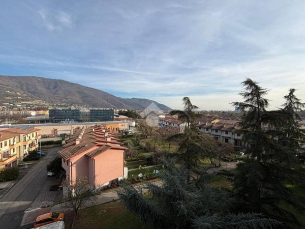 appartamento in vendita a Brescia in zona Caionvico