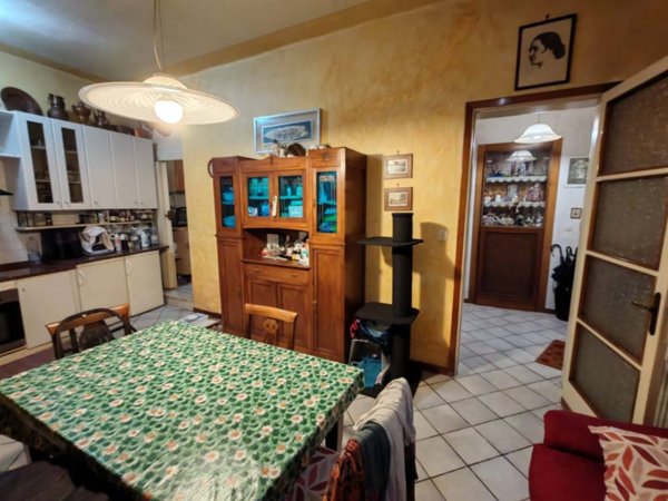 casa indipendente in vendita a Brescia in zona Volta