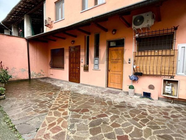 appartamento in vendita a Brescia in zona Volta