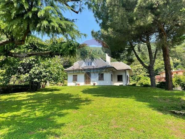 casa indipendente in vendita a Brescia in zona Urago/Mella