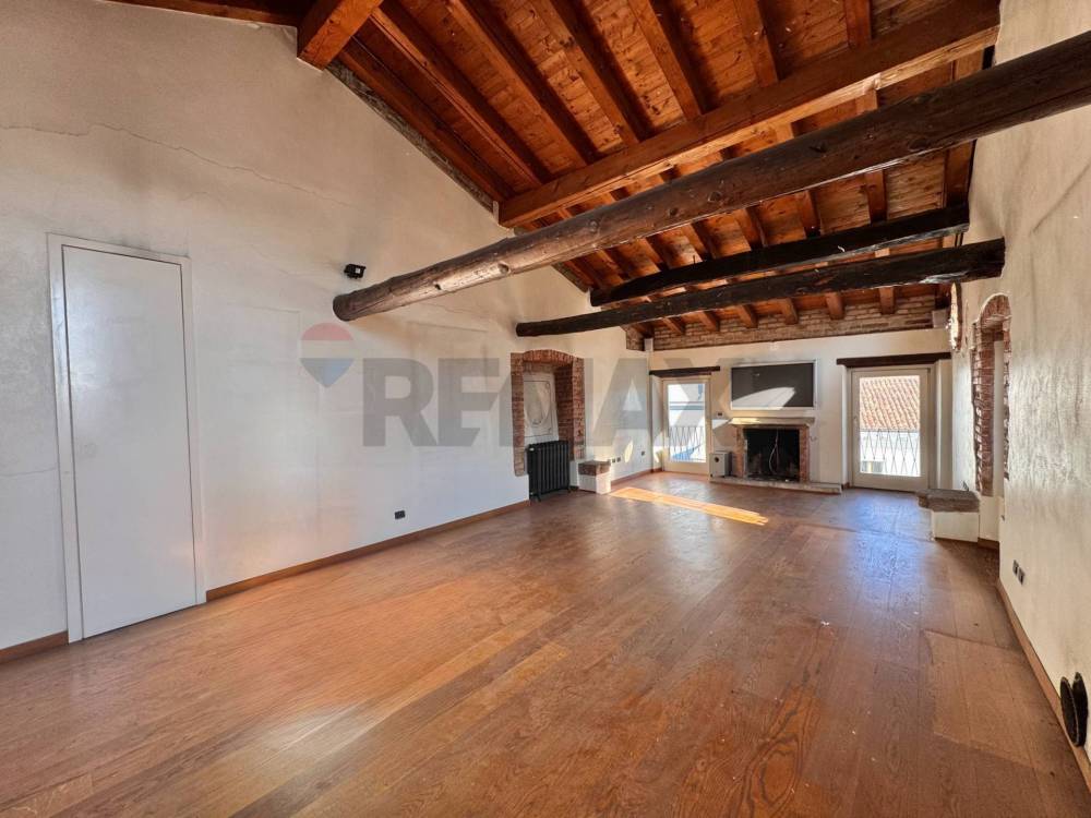 casa indipendente in vendita a Brescia in zona Centro Storico