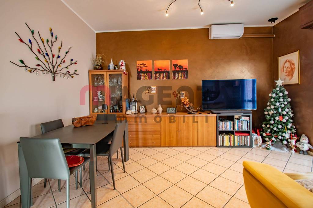 appartamento in vendita a Brescia in zona Urago/Mella