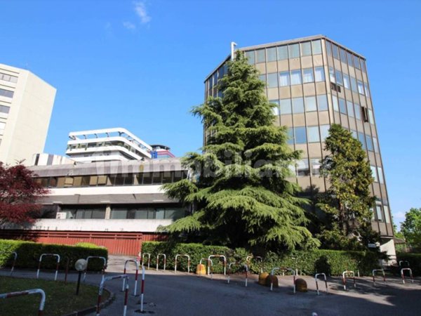 ufficio in vendita a Brescia in zona Volta