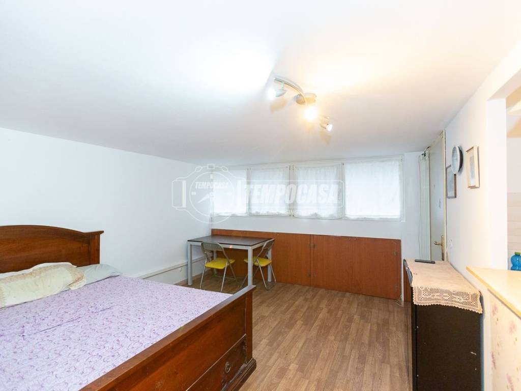 locale commerciale in vendita a Brescia in zona Chiusure