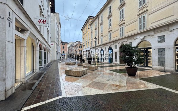 ufficio in vendita a Brescia in zona Centro Storico