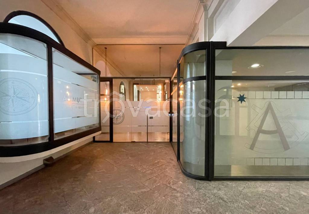 negozio in vendita a Brescia in zona Centro Storico