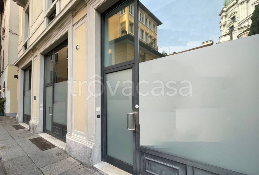 negozio in vendita a Brescia in zona Centro Storico