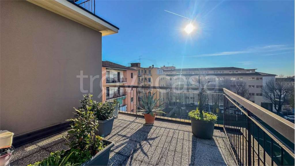 appartamento in vendita a Brescia in zona Borgo Trento