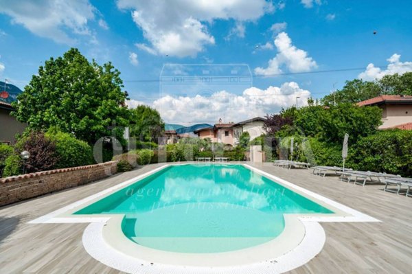 casa indipendente in vendita a Brescia in zona Caionvico