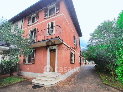 casa indipendente in vendita a Brescia in zona Crocifissa di Rosa