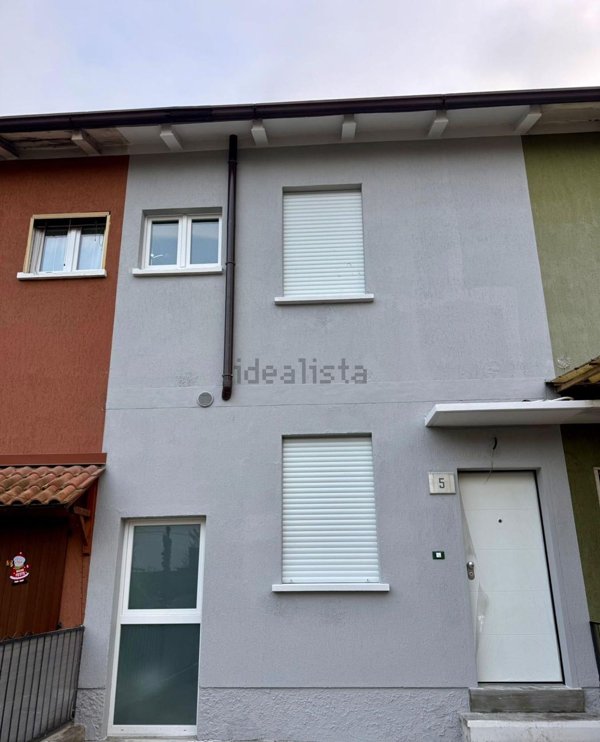 casa indipendente in vendita a Brescia in zona Villaggio Badia