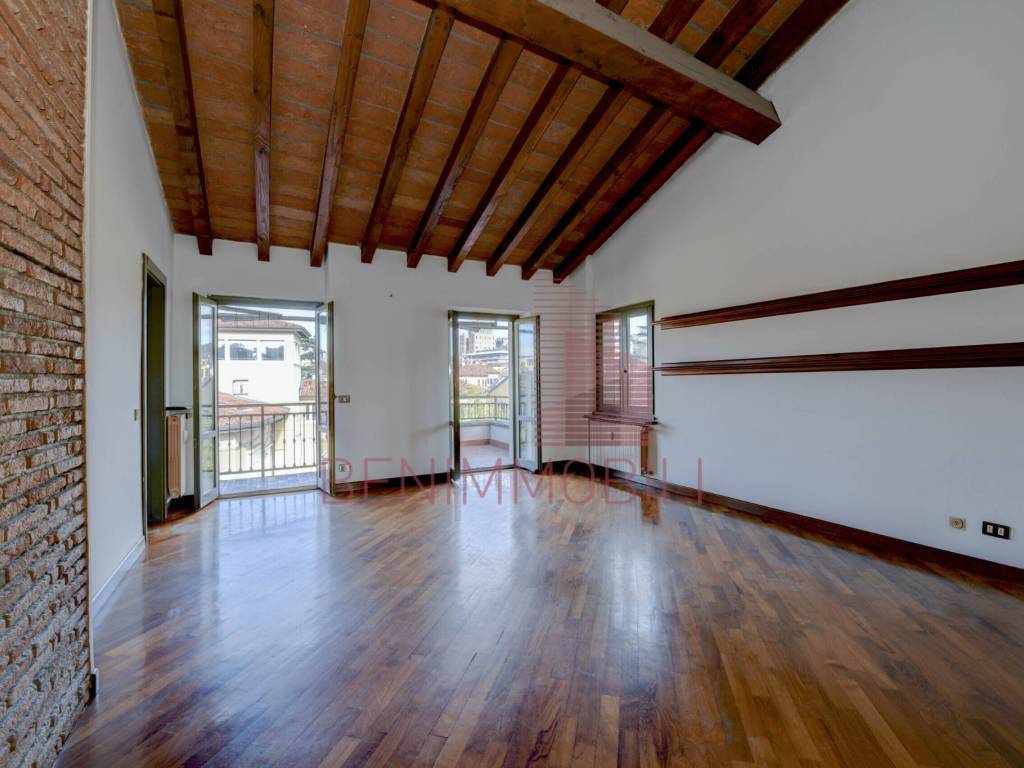 appartamento in vendita a Brescia in zona Centro Storico