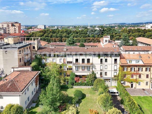 appartamento in vendita a Brescia in zona Centro Storico