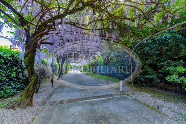 casa indipendente in vendita a Brescia in zona Crocifissa di Rosa