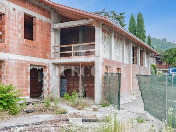 casa indipendente in vendita a Brescia in zona Porta Venezia