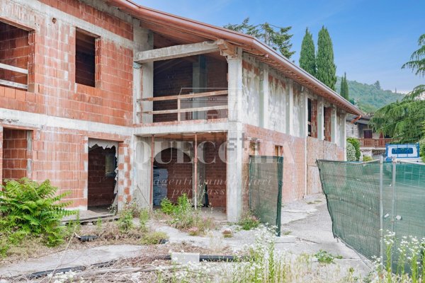 casa indipendente in vendita a Brescia