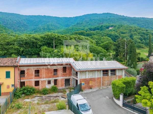casa indipendente in vendita a Brescia