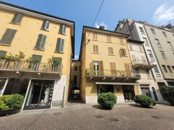 appartamento in vendita a Brescia in zona Centro Storico