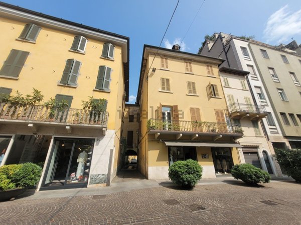 appartamento in vendita a Brescia in zona Centro Storico