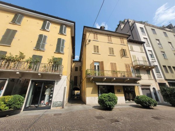 appartamento in vendita a Brescia in zona Centro Storico