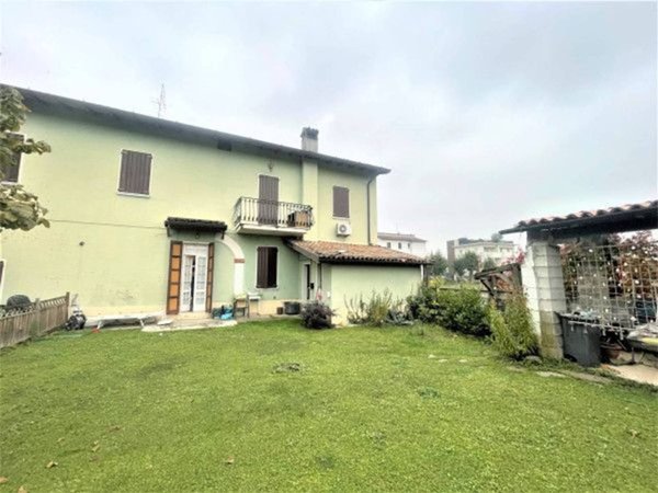 appartamento in vendita a Brescia in zona Urago/Mella