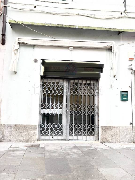 negozio in vendita a Brescia in zona Centro Storico