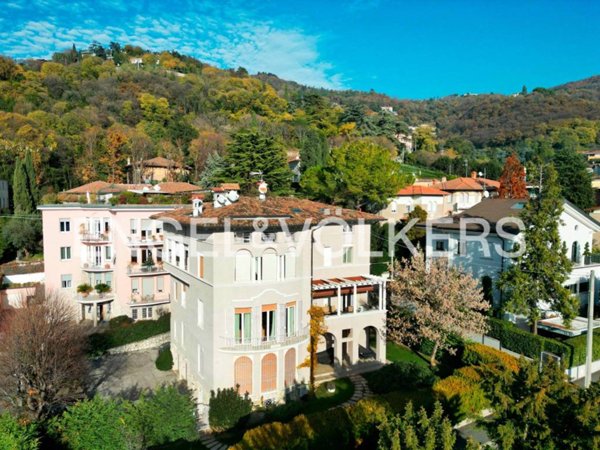 appartamento in vendita a Brescia in zona Porta Venezia