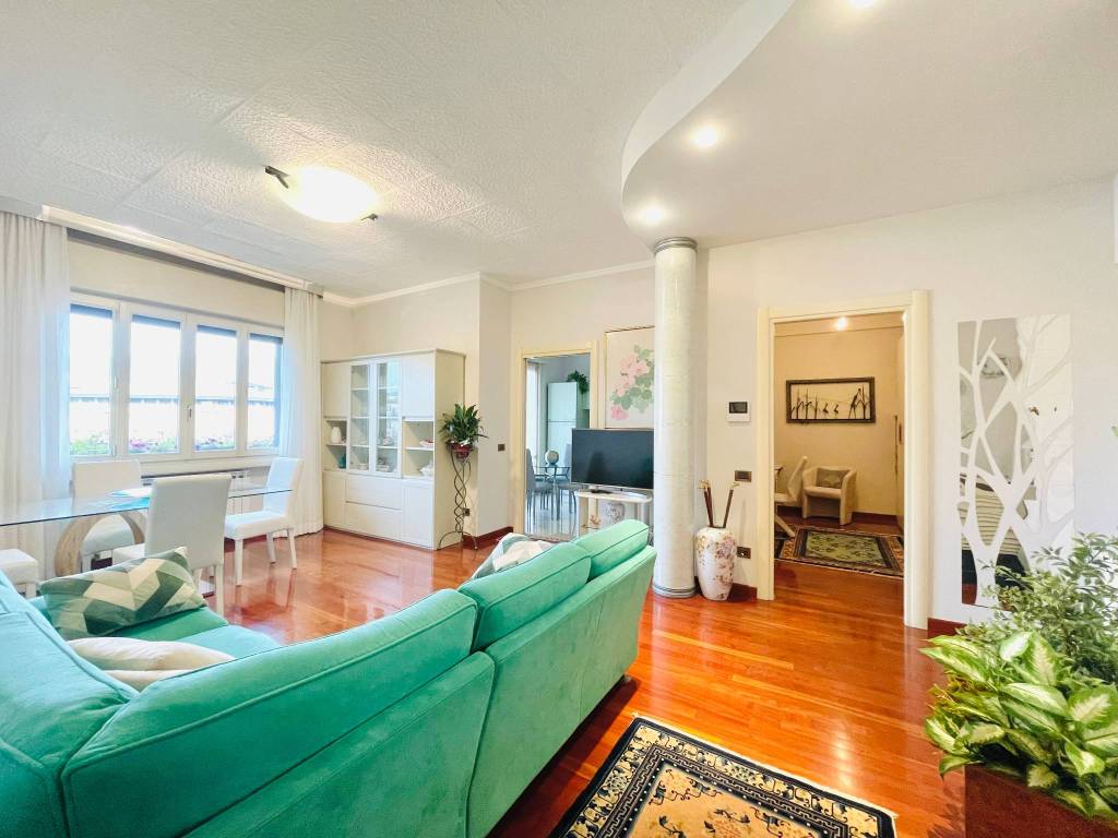 casa indipendente in vendita a Brescia in zona Crocifissa di Rosa